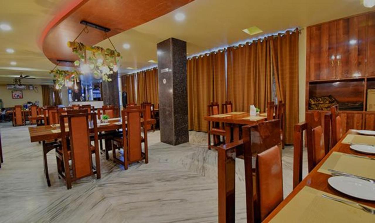 Fabhotel Rr Suites Guwahati Exterior photo